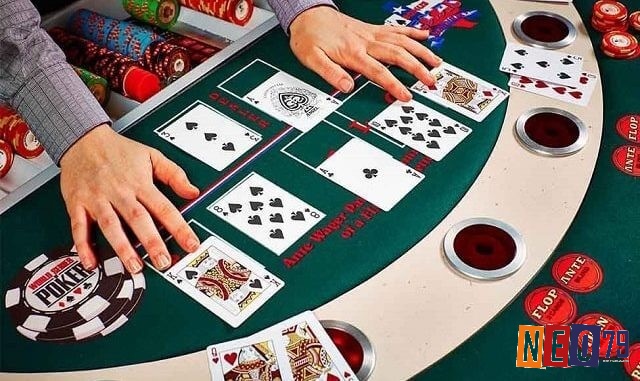 Luật chơi Poker quốc tế có những đặc điểm nổi bật gì?