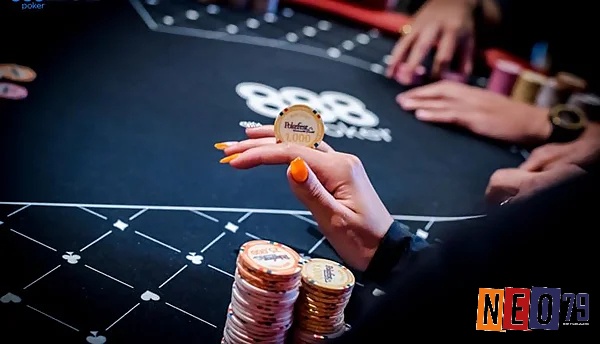 NEO79 chia sẻ cách Check Raise trong Poker giúp anh em có cơ hội cải thiện tay bài để giành chiến thắng.