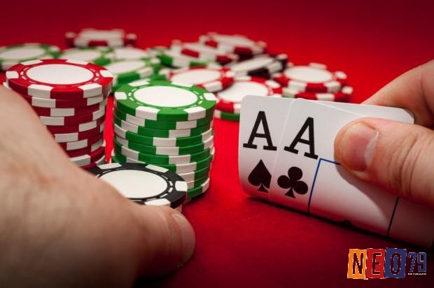 Cách sử dụng chiến thuật Triple Barrel Poker